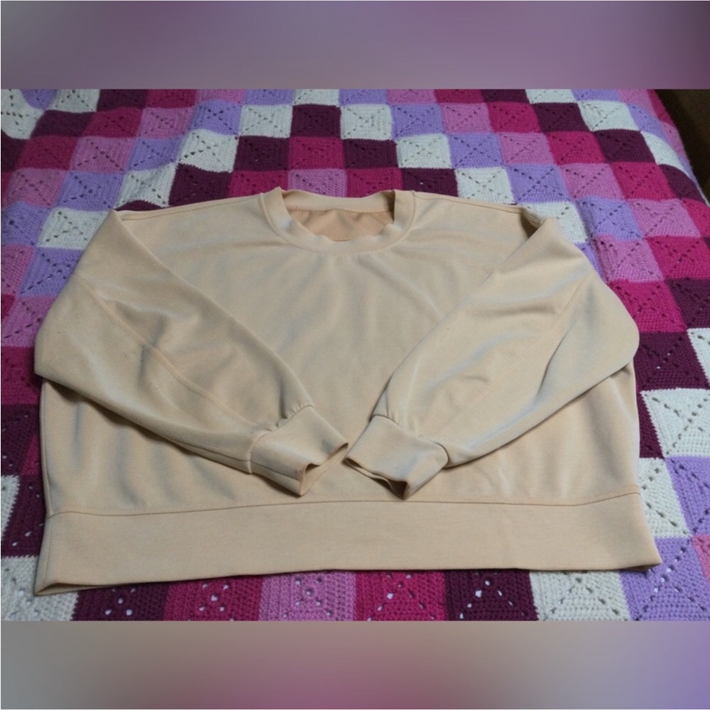 Lululemon Athletica Sweatshirt 16